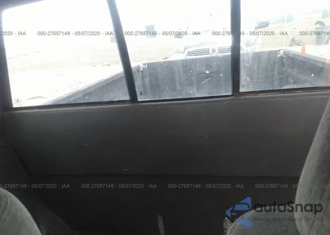 2001 Chevrolet S-10 Ls z USA, uszkodzony, nr VIN 1GCDT19W018247897